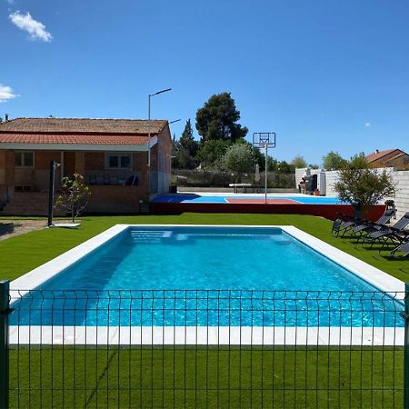 Casa Con Piscina, Villa Alarilla Fuentiduena de Tajo Eksteriør bilde