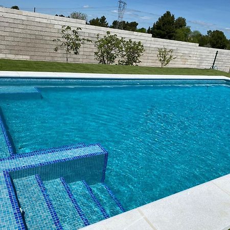 Casa Con Piscina, Villa Alarilla Fuentiduena de Tajo Eksteriør bilde