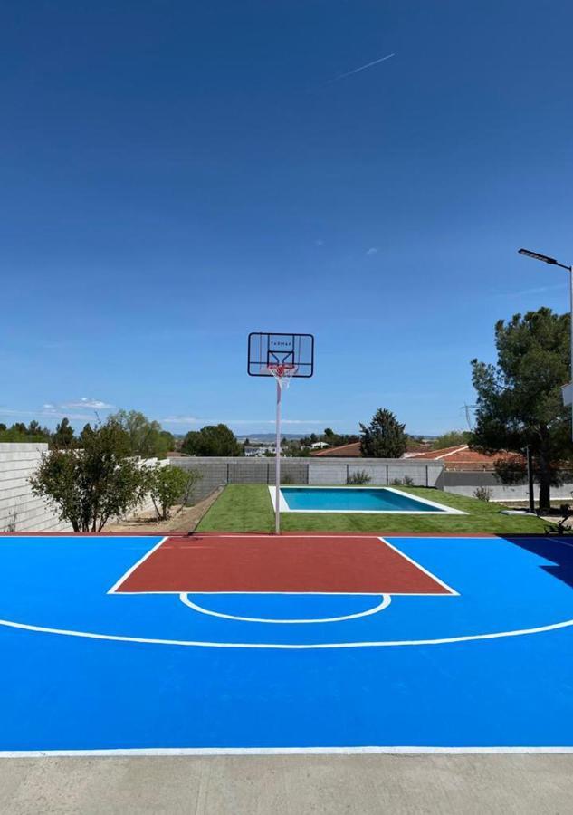 Casa Con Piscina, Villa Alarilla Fuentiduena de Tajo Eksteriør bilde